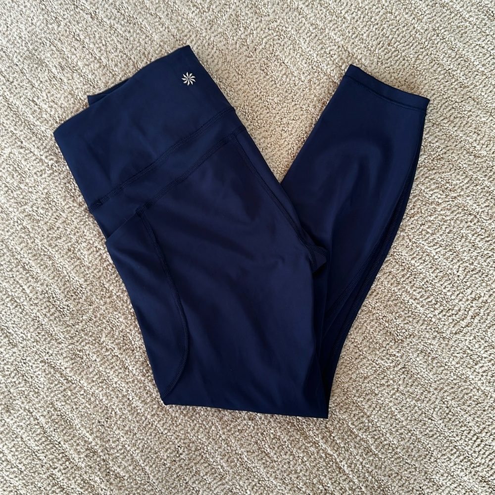 Athleta leggings Navy (Dress Blue) size M ultimate stash 7/8 tight leggings